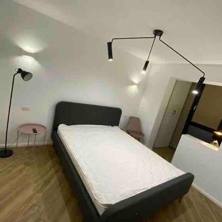 Apartamento Enescu Flat Suceava Exterior foto